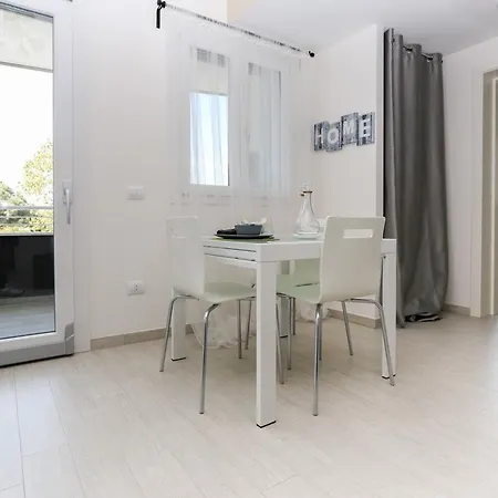 Holiday home Margherita 14 *